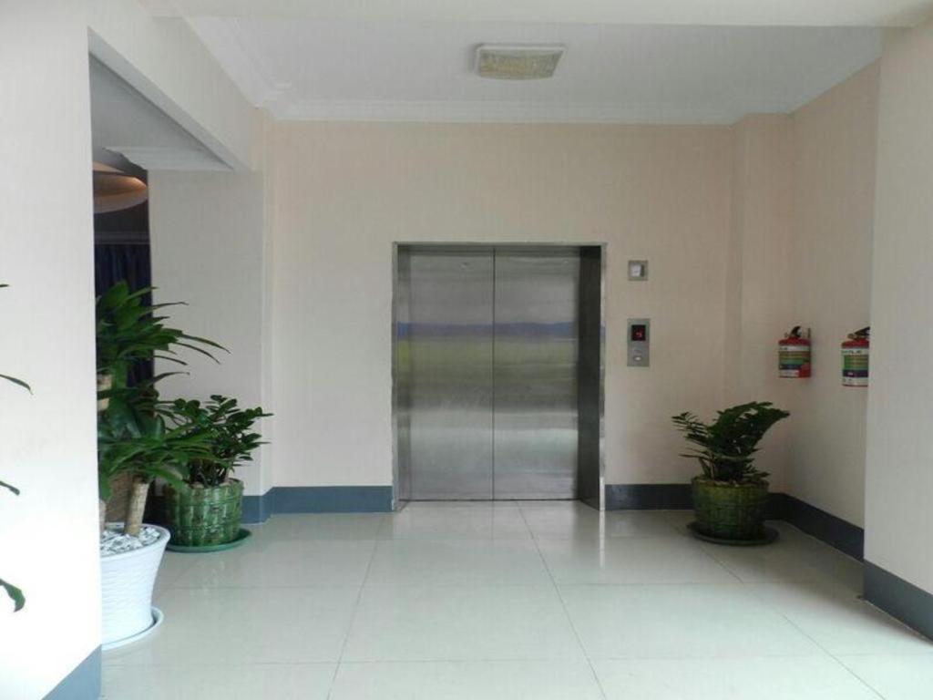Real Link Hotel Rangum Exterior foto